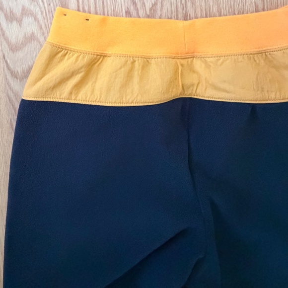 Nike NWOT Fleece Mixed-Media Joggers (S) - Picture 10 of 14